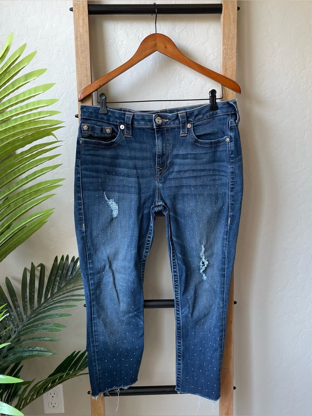 True Religion Rhinestone Distressed Crop Jeans | Size 33